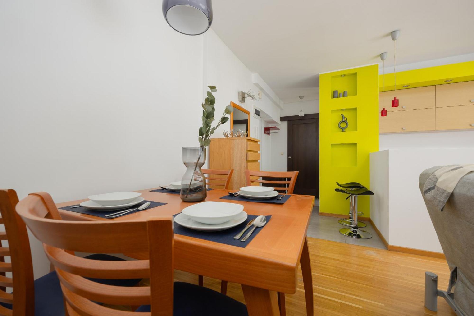 Apartament Sunny In The Heart Of By Renters