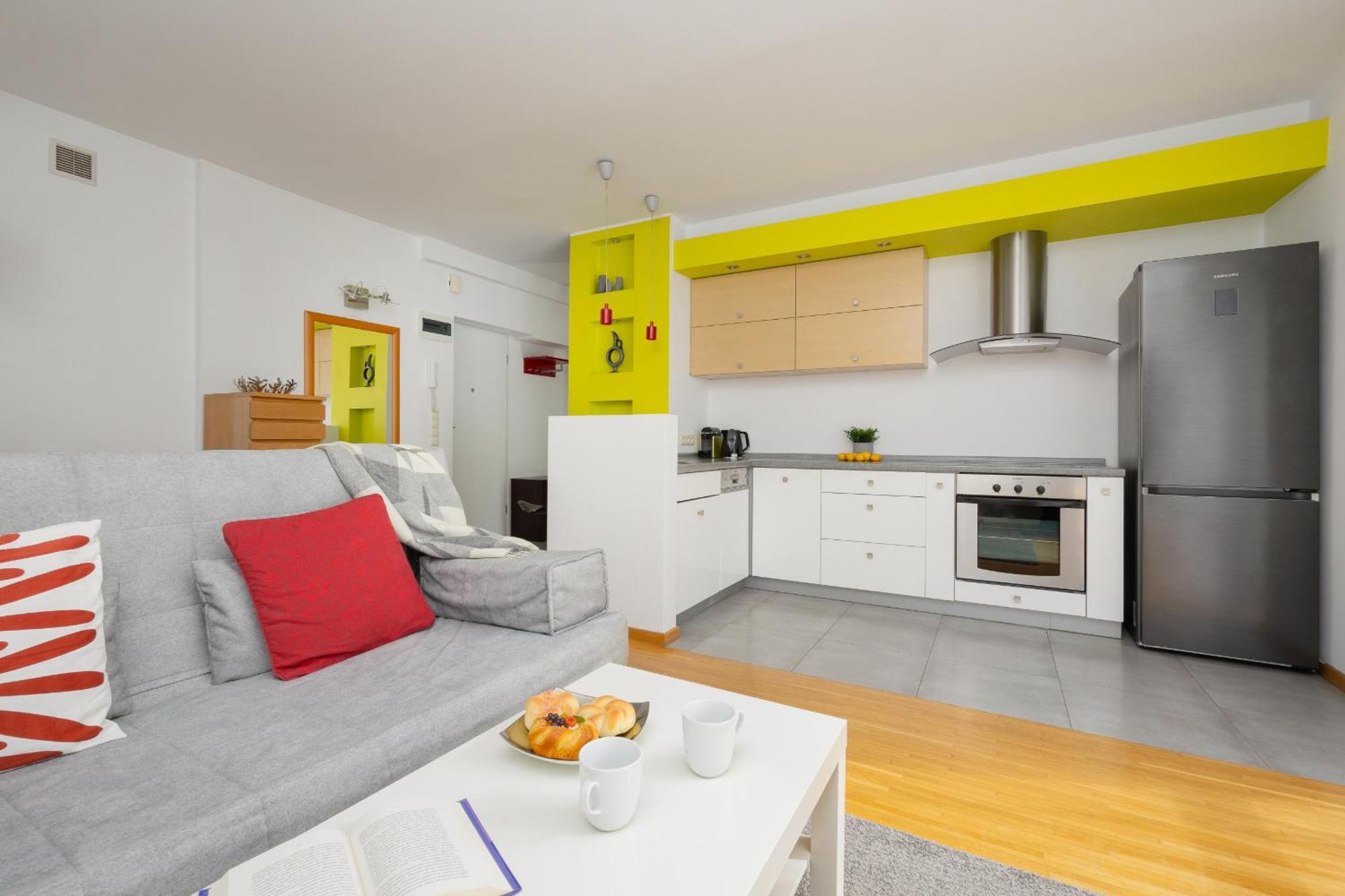 Apartament Sunny In The Heart Of By Renters *