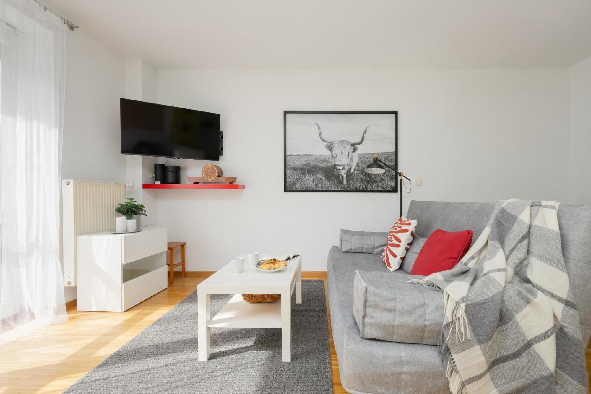 Sunny In The Heart Of By Renters Apartament Warszawa