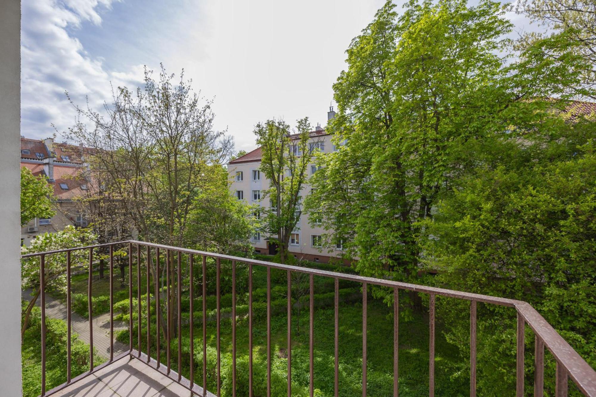 Apartament Sunny In The Heart Of By Renters
